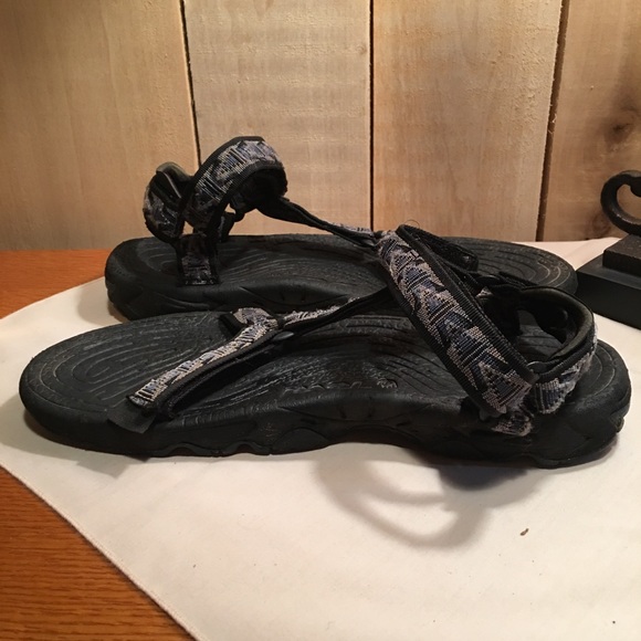 teva terradactyl mens